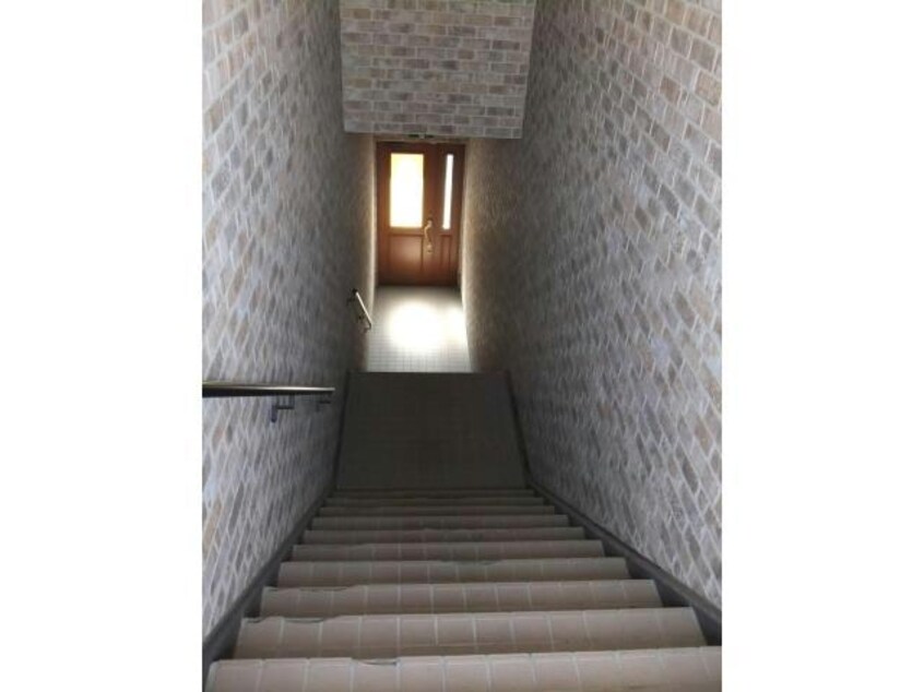 階段 プリムヴェールⅡ