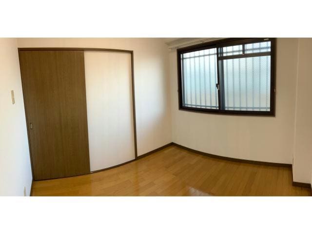 北側洋室 レジデンスSUZUKI