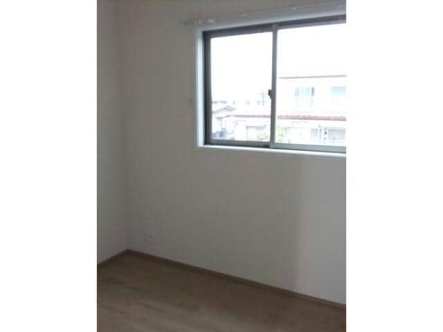 北側洋室 シンフォニー大場