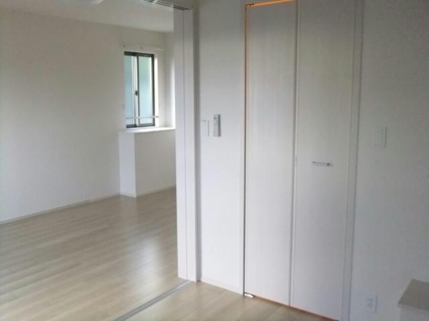 居室ウォーキングクローゼット カーサ　アリエッタ　C