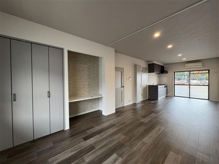 リビング ロイヤルハイツＨＡＲＡＤＡ