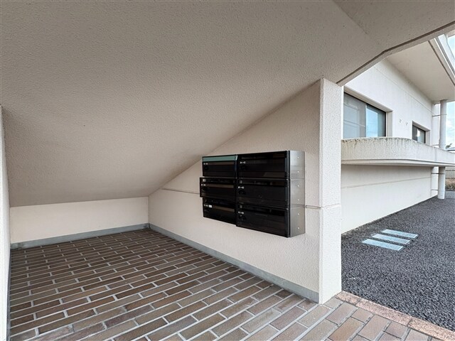 集合ポスト ロイヤルハイツＨＡＲＡＤＡ