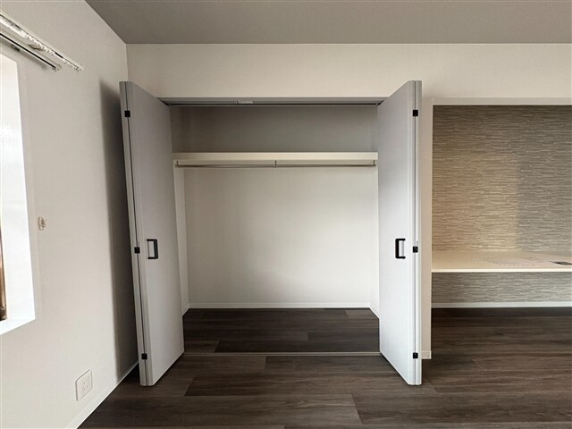 リビング収納 ロイヤルハイツＨＡＲＡＤＡ