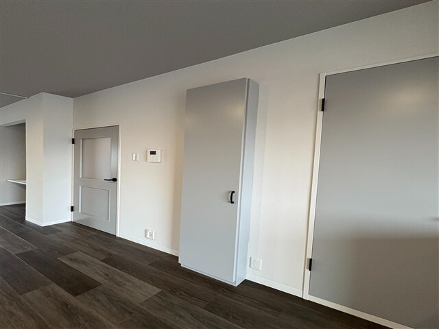 リビング収納 ロイヤルハイツＨＡＲＡＤＡ