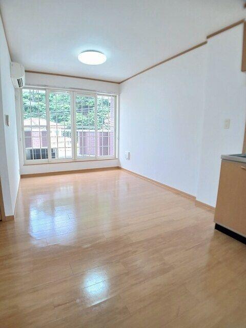  呉線/竹原駅 バス16分荘野小学校下車:停歩3分 2階 築21年