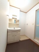  呉線/竹原駅 バス11分水の口下車:停歩4分 1階 築20年