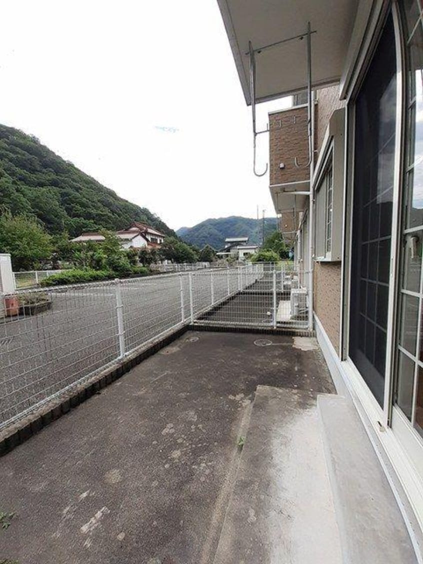  呉線/竹原駅 バス11分水の口下車:停歩4分 1階 築20年