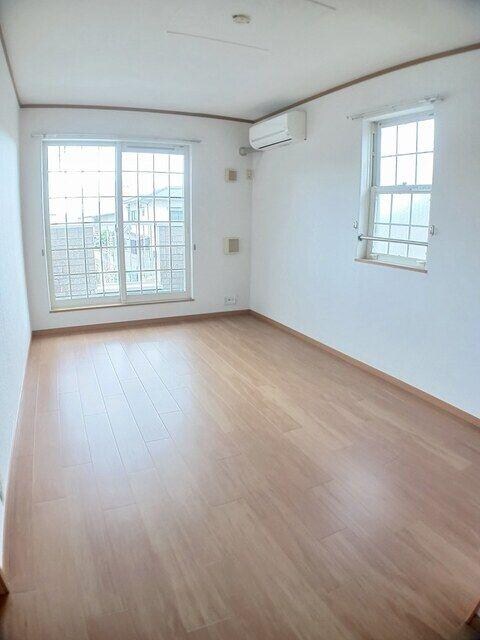  呉線/竹原駅 バス6分中通下車:停歩2分 2階 築20年