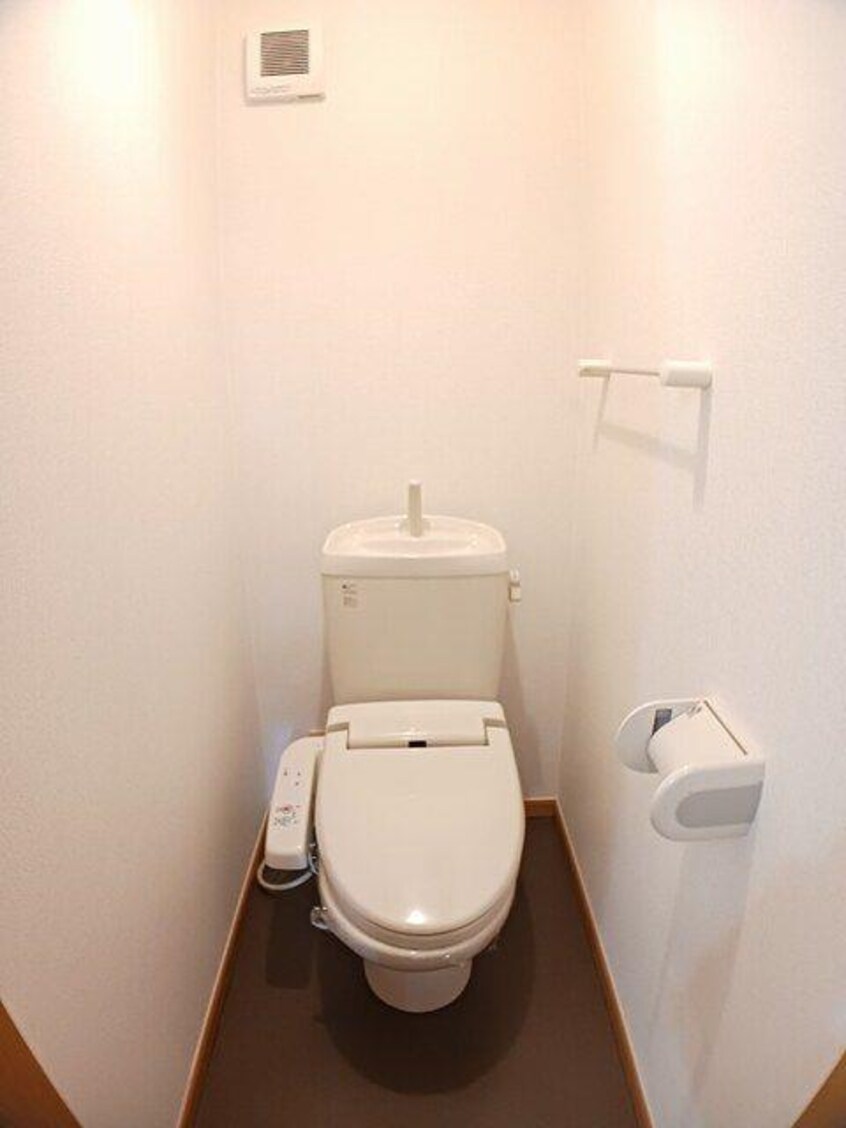  呉線/竹原駅 バス6分中通下車:停歩2分 2階 築20年