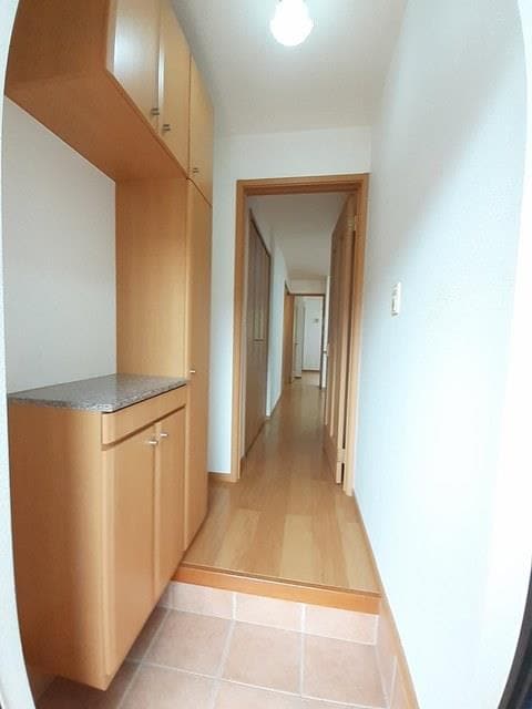  呉線/竹原駅 バス5分中通下下車:停歩11分 1階 築18年