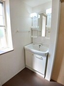  呉線/竹原駅 バス10分毛木下車:停歩9分 1階 築23年