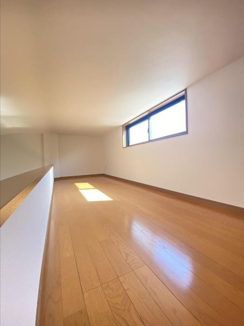 ロフト CREST OSHIKAWA