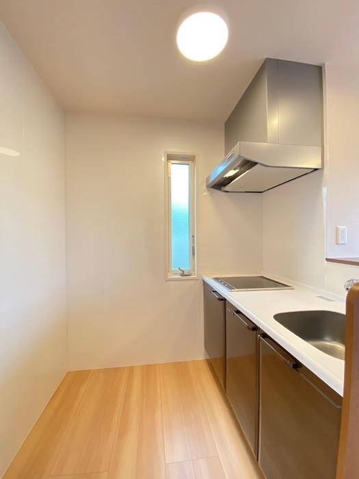 キッチン みつばち本町III