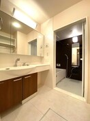 洗面台 みつばち本町III