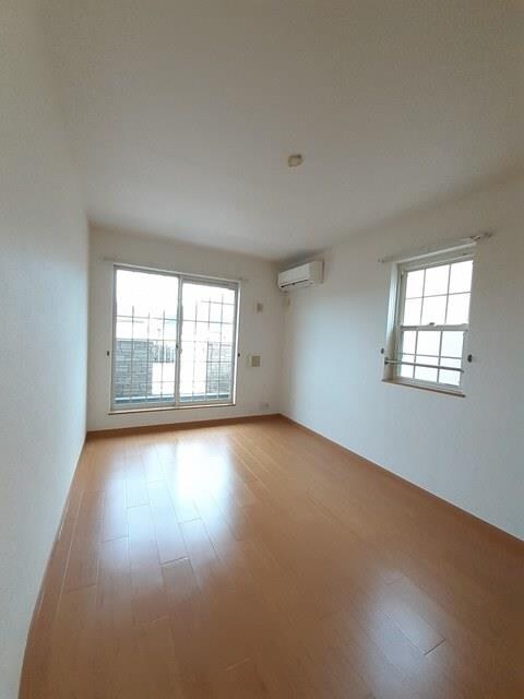  呉線/竹原駅 バス5分中通下下車:停歩11分 2階 築18年