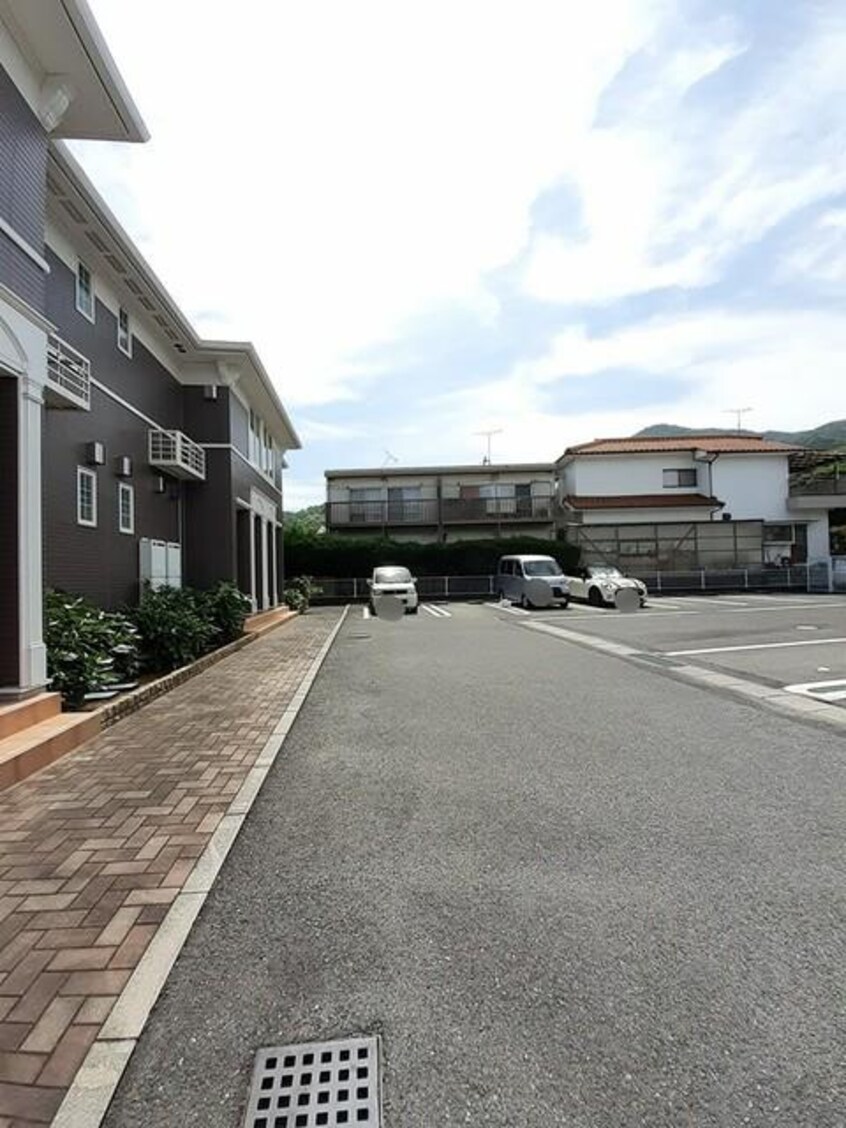  呉線/竹原駅 バス5分竹原高校下車:停歩5分 1階 築18年