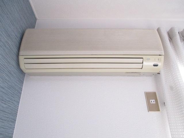  アース　Ｃ