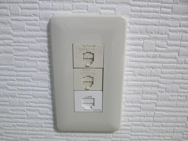  アース　Ｃ