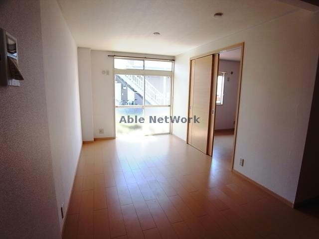 リビング ニュータウン奥村　Ｄ