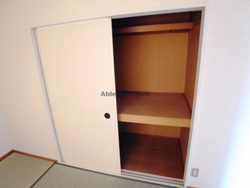 収納 メゾンド・ヤマイチ