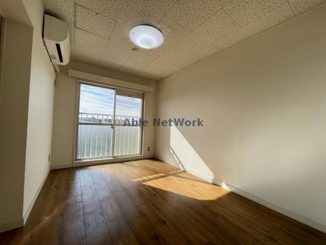 居室 メゾンドアイン