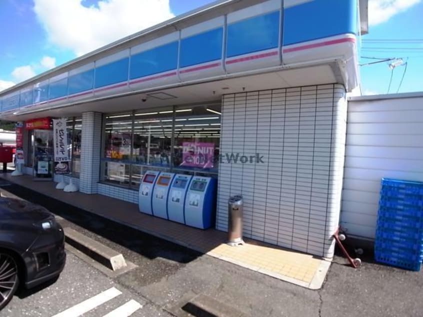 ローソン瑞穂野田新田店(コンビニ)まで143m ヴィラヴァルト