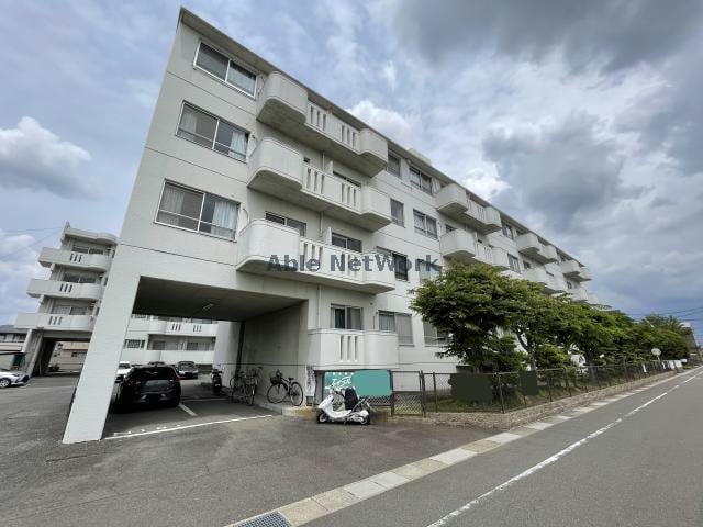 外観 シェイーネマツノ南棟