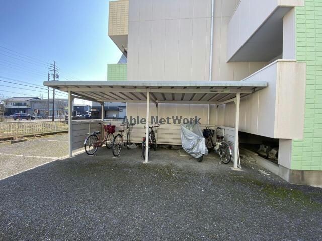 駐輪場 シャトーヒロ
