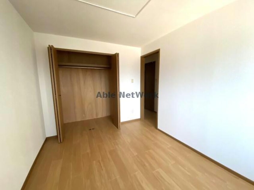 居室 ドゥーメゾンＫ