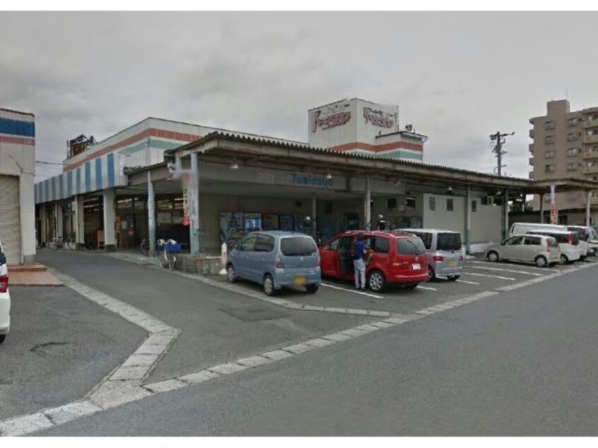 トミダヤ岐大店(スーパー)まで744m 井上第３マンション