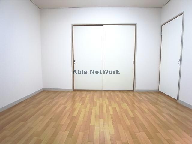 洋室 フラワーポリス咲