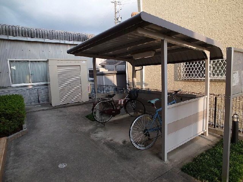 自転車置き場 プロムナード１番館