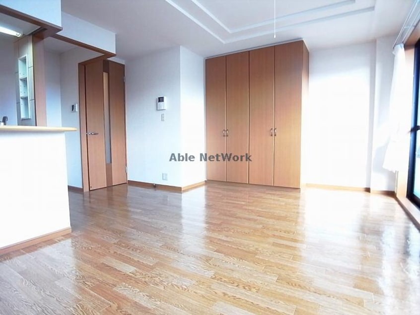 リビング ウッドヴィレッジⅢ