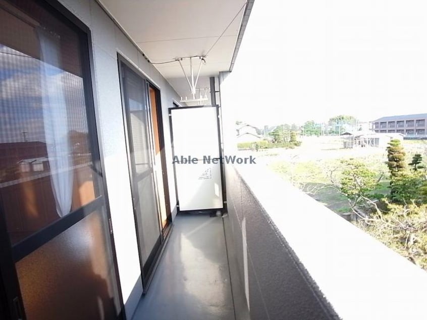 ベランダ ウッドヴィレッジⅢ