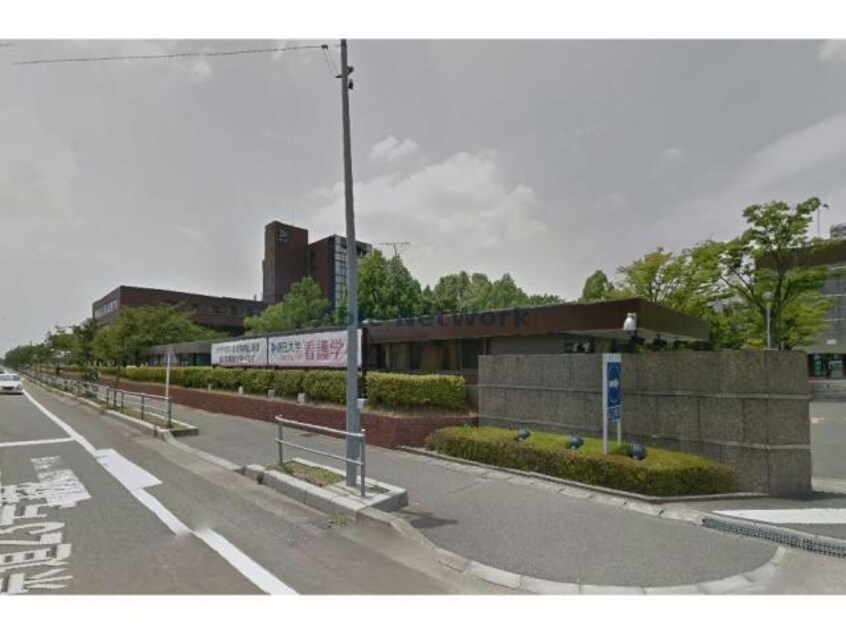 朝日大学歯学部附属病院(病院)まで1184m ブリリアントガーデンＢ