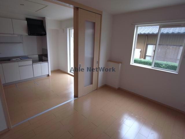 洋室6帖 デ・アコールド