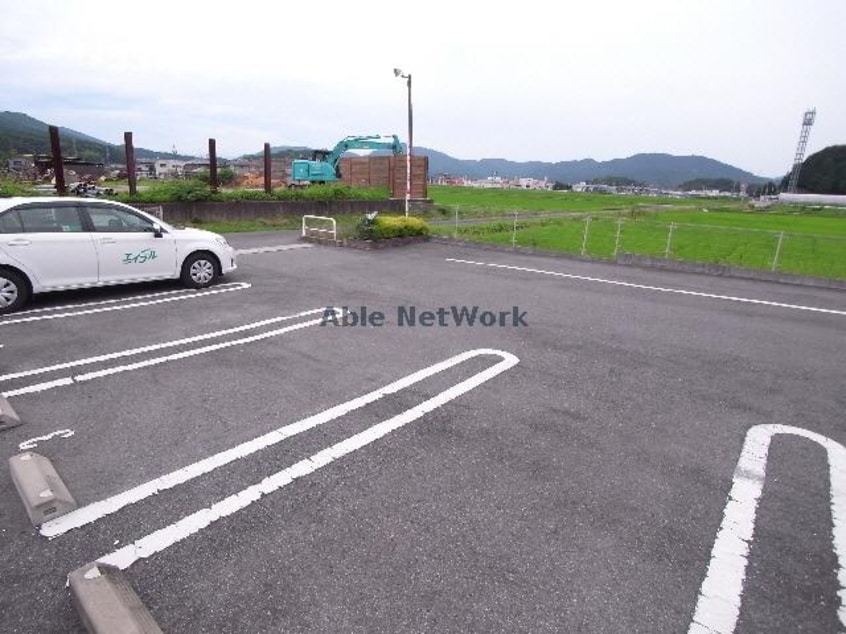 駐車場 デ・アコールド