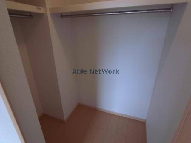 収納 デ・アコールド