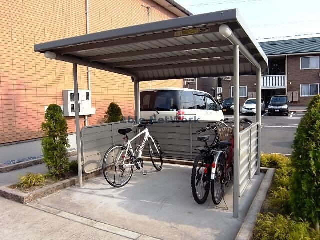 駐輪場 マーべラス　スクエアⅠ