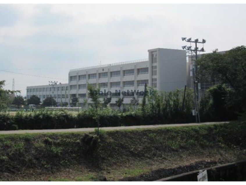 瑞穂市立穂積中学校(中学校/中等教育学校)まで901m オリーブガーデン　Ａ