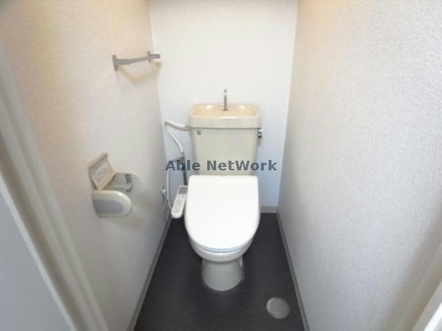 トイレ ジアスビル