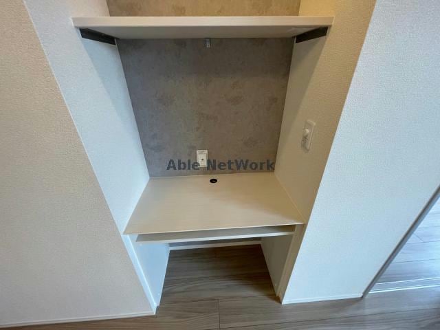 収納・インターネット設備 Ｃｈａｉｎｏｎ(シェノン）　Ｂ棟