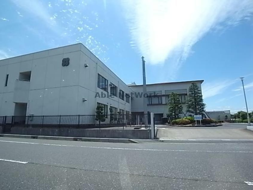 岐阜市立図書館西部図書室(図書館)まで2771m 中西郷貸家