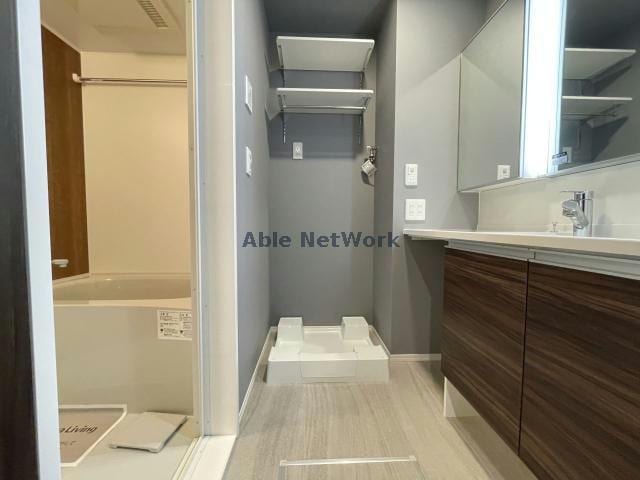 洗濯機置き場 Regulus（ﾚｸﾞﾙｽ）