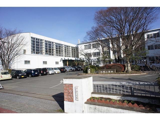 瑞穂市立牛牧小学校(小学校)まで1414m HILLS Kei