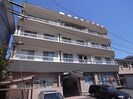 ロイヤル岩倉の外観