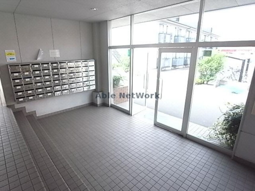  リズスクエア　西棟