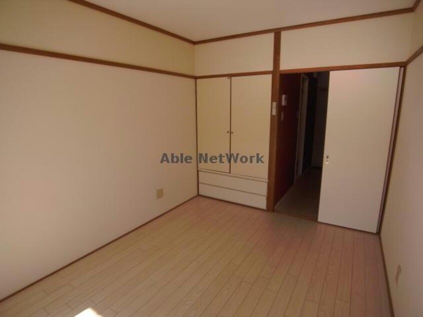  リズスクエア　西棟