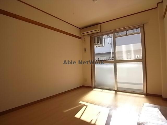 参照写真 リズスクエア　中棟