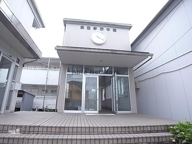  リズスクエア　中棟